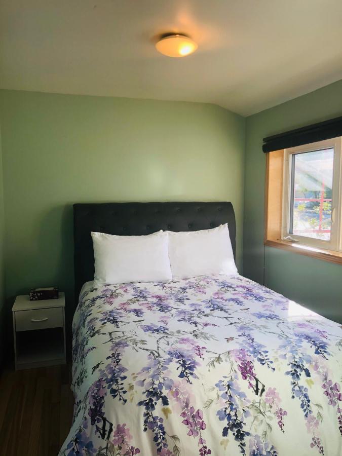 Midnight Sun Vacation Home Whitehorse Exterior photo
